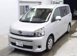 Toyota Voxy 2013 в Fujiyama-trading