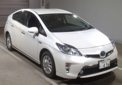Toyota Prius PHV 2015 в Fujiyama-trading