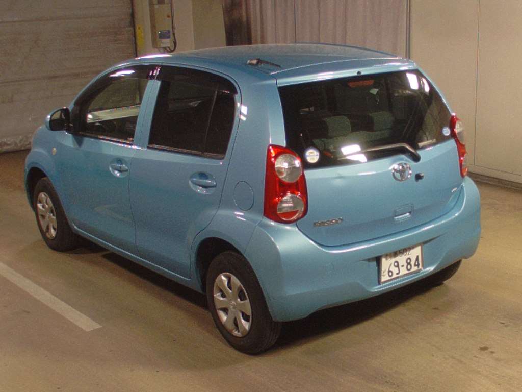 Toyota passo фото