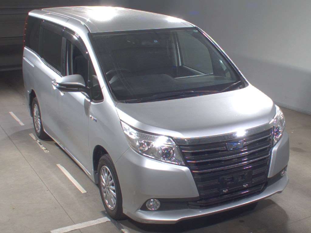 Toyota Noah 80