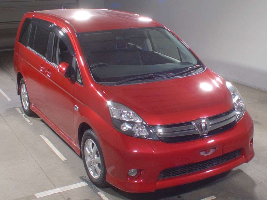 Toyota минивэн 2011. Тойота Исис 2011. Toyota минивэн 2 литра. Тойота минивэн Япония. Купить авто с пробегом в россии тойота