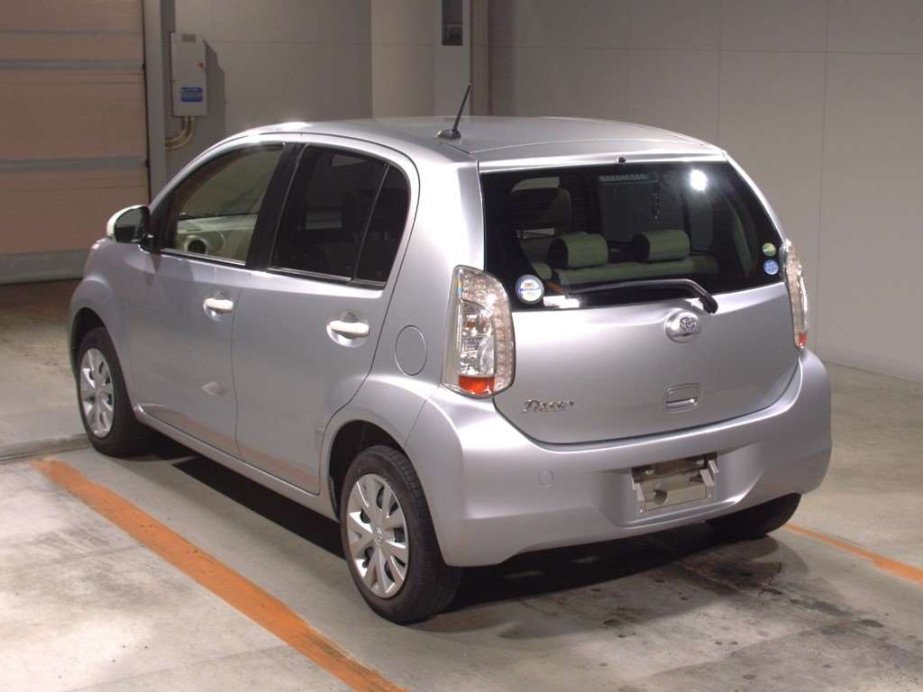 Toyota passo фото