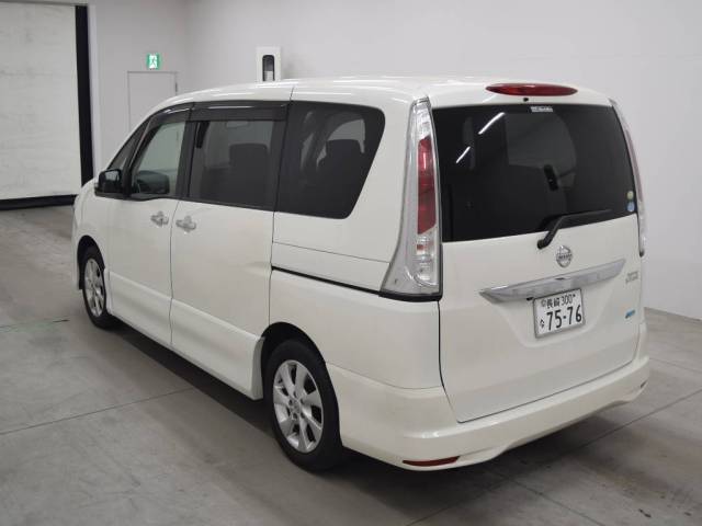 Nissan Serena 2010 2016