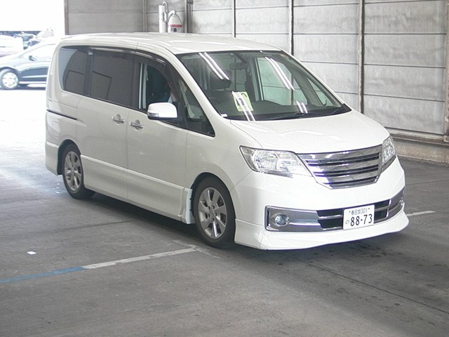 Nissan Serena Купить