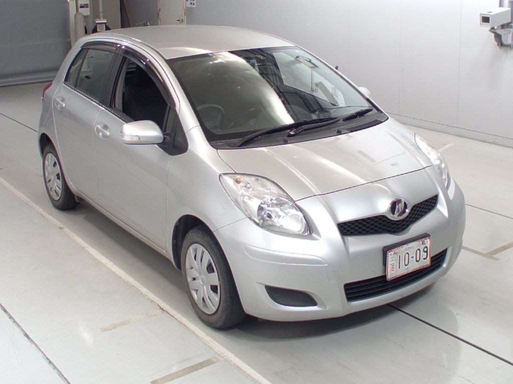 Toyota Vitz 2010