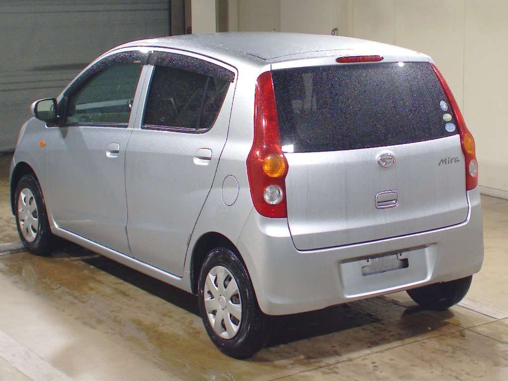 Daihatsu Mira автомобили Daihatsu