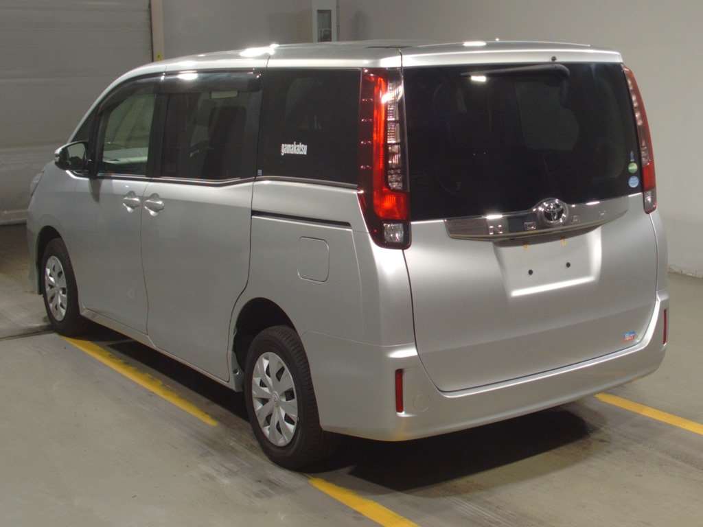 Toyota Noah 2014 zrr85