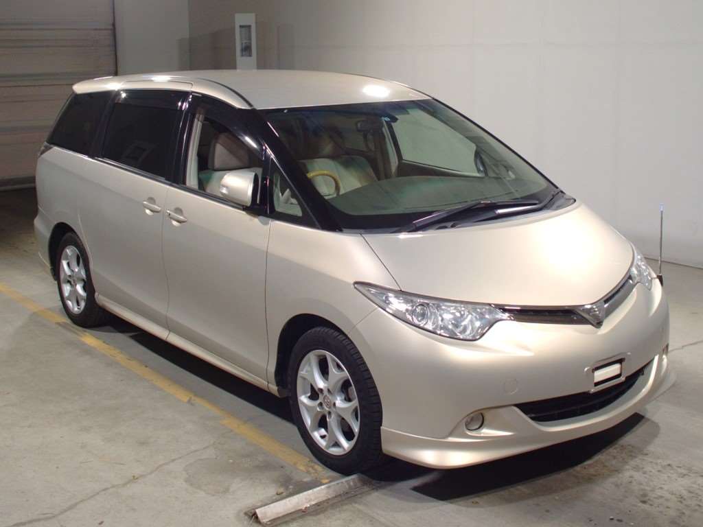 Авто из кореи наличие владивосток. Автомобиль Toyota Estima Hybrid, 2013. Тойота Эстима 2.4 гибрид 2013. Тойота Эстима 2008. Тойота Эстима в Владивостоке.