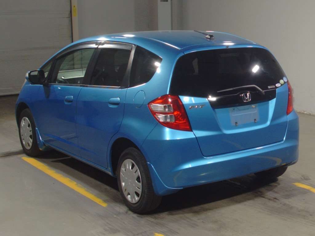 Honda fit ge6 фото