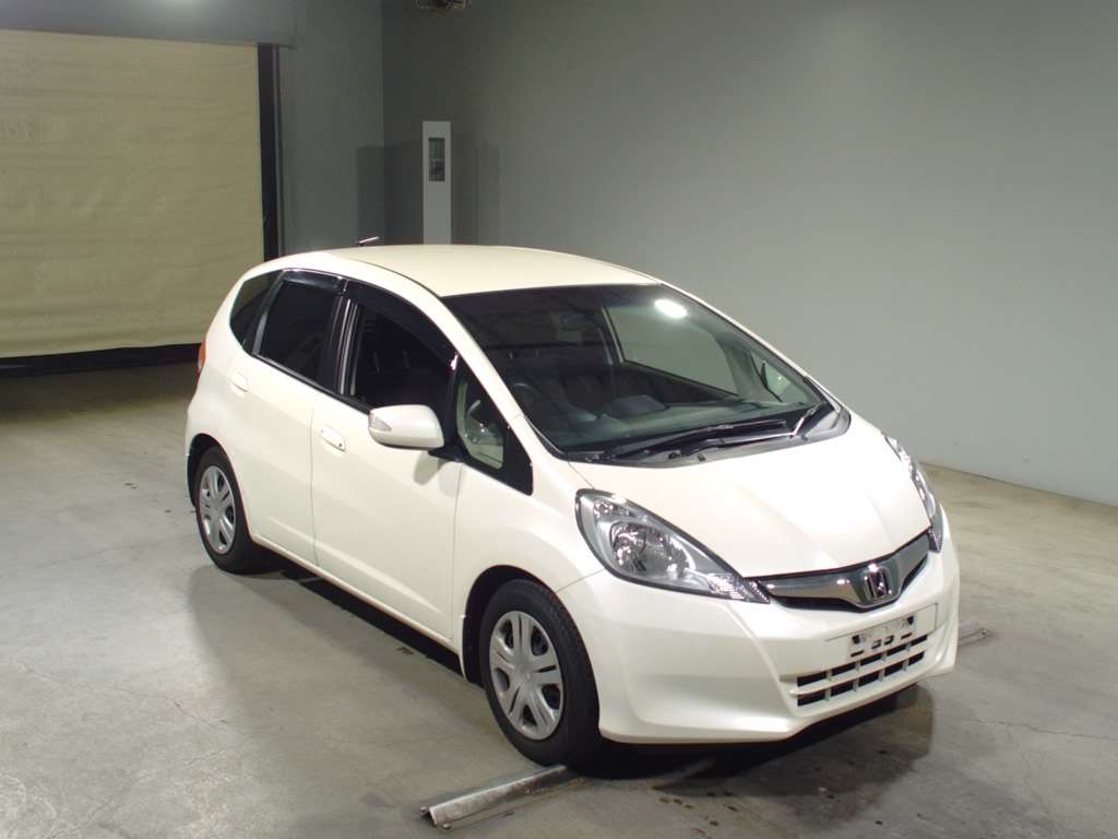 Fit shuttle 2011. Honda Fit Shuttle 2011. Honda Fit Shuttle 2012. Хонда фит шаттл 2011. Honda Fit Shuttle 2011 серый.