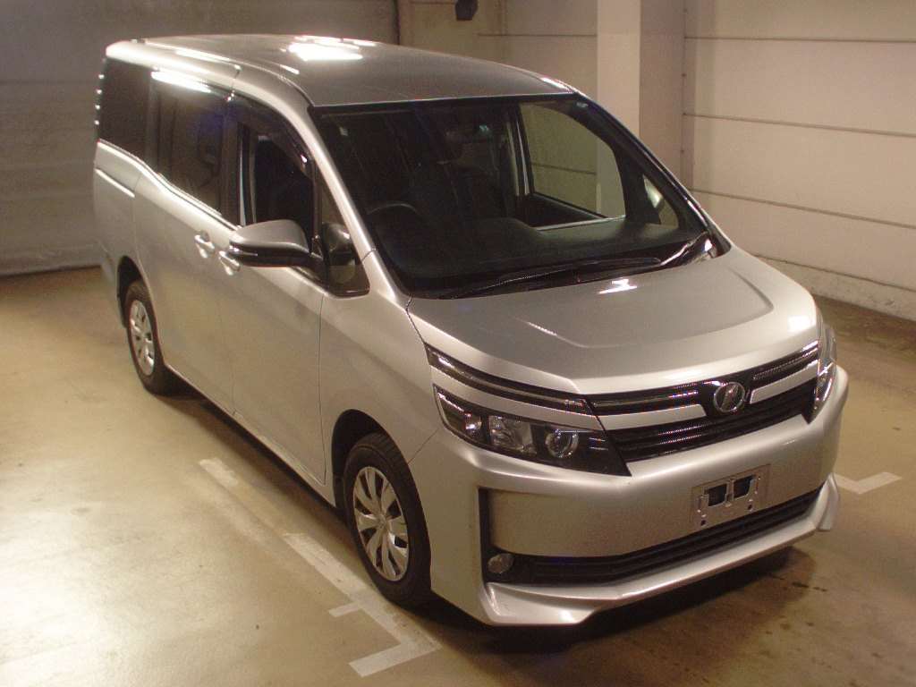 toyota noah 2001 2007