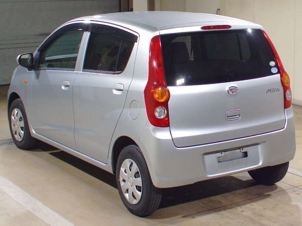 Daihatsu mira картинки