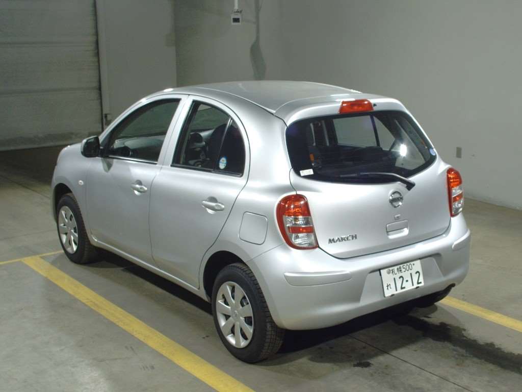 Nissan March 2013