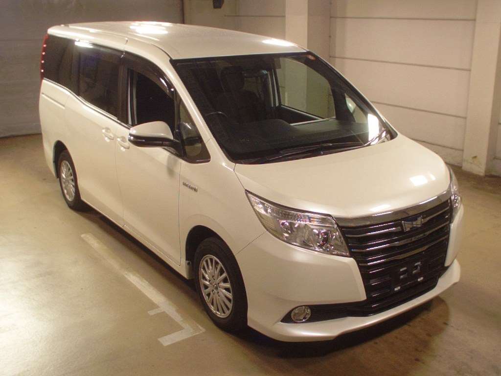 toyota noah 2001 2007