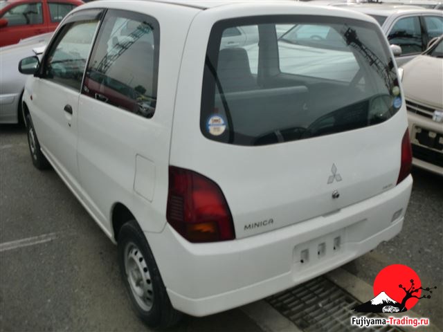 Mitsubishi Minica 2009