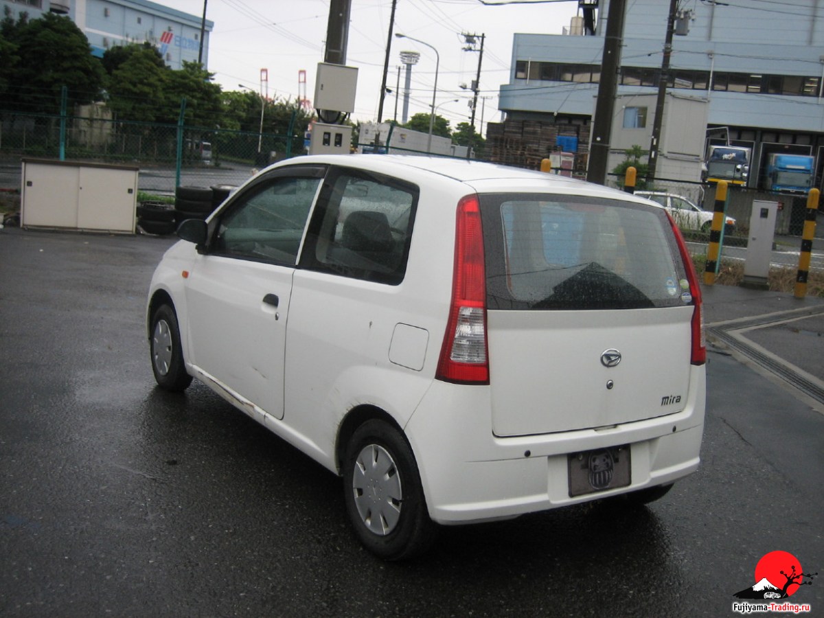 Daihatsu Mira 2022