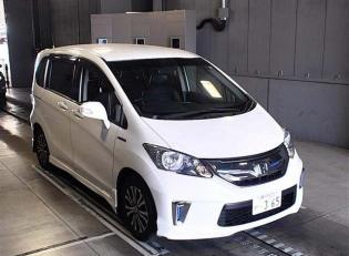 Honda Freed Hybrid 2015 в Fujiyama-trading