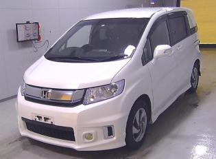 Honda Freed Spike Hybrid 2015 в Fujiyama-trading