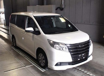 Toyota Noah 2015 в Fujiyama-trading