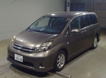Toyota Isis 2010 в Fujiyama-trading