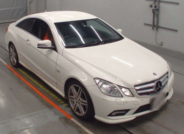 Mercedes Benz E Class 2011 в Fujiyama-trading