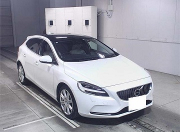 Volvo V40 2020 в Fujiyama-trading