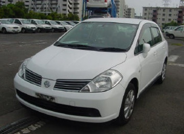 Nissan  Tiida latio 2005 1500cm3 в Fujiyama-trading