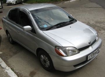 Toyota Platz 2002 1000cc в Fujiyama-trading