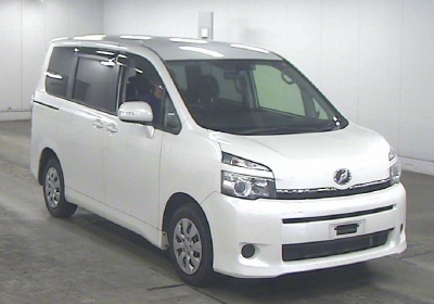 Toyota  Voxy 2011 в Fujiyama-trading