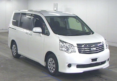 Toyota Noah 2012 в Fujiyama-trading