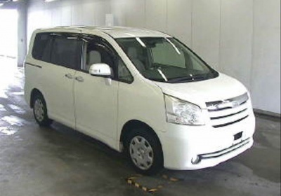 Toyota Noah 2009 в Fujiyama-trading