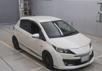 Toyota Vitz RS 2012 в Fujiyama-trading