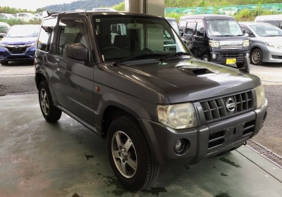 Nissan Kix 4WD 2009 в Fujiyama-trading