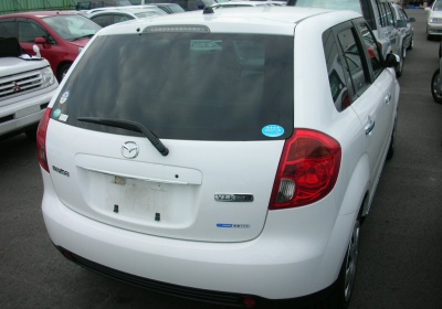 Mazda Verisa 2004  в Fujiyama-trading