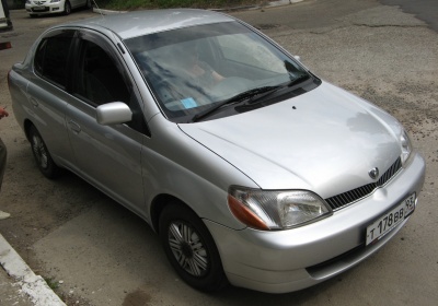 Toyota Platz 2002 1000cc в Fujiyama-trading