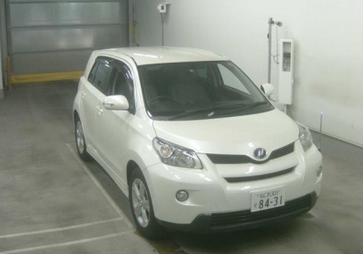 Toyota Ist 2008/12  1500cc в Fujiyama-trading